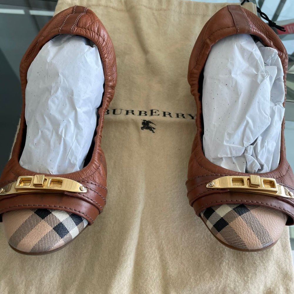 Burberry Drayton Brown Leather Flats size 36